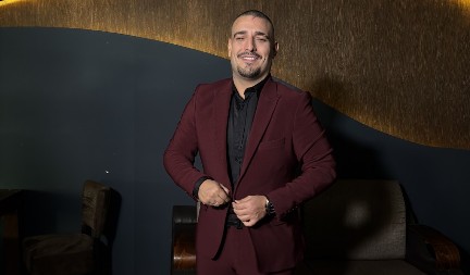 "SAMO DA NE KRENE KOLIMA ODANDE" Korisnici Instagrama se našalili na račun Darka Lazića, njegov odgovor će vas nasmejatI! (FOTO)