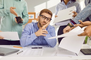 Radite preko 40 sati nedeljno, a naknade nema? Evo šta srpski zakon kaže