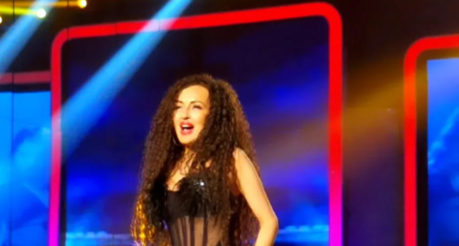 PEVAČICA SAHRANILA CELU PORODICU Majka joj umrla na rukama!