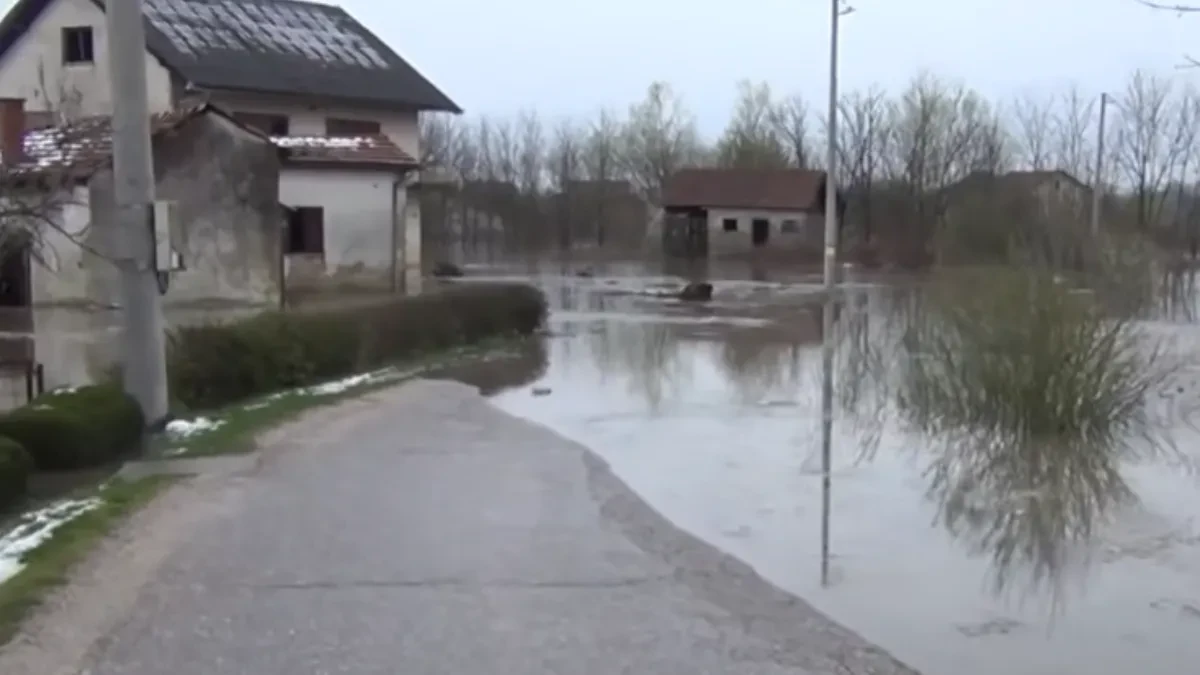 ALARM U SRBIJI Izlile se dve reke, vodostaj na ovim raste IZ SATA U SAT