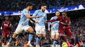 NAŠAO JE ZAMENU ZA EGIPĆANINA Džerard savetuje Liverpul koga da dovedu umesto Salaha