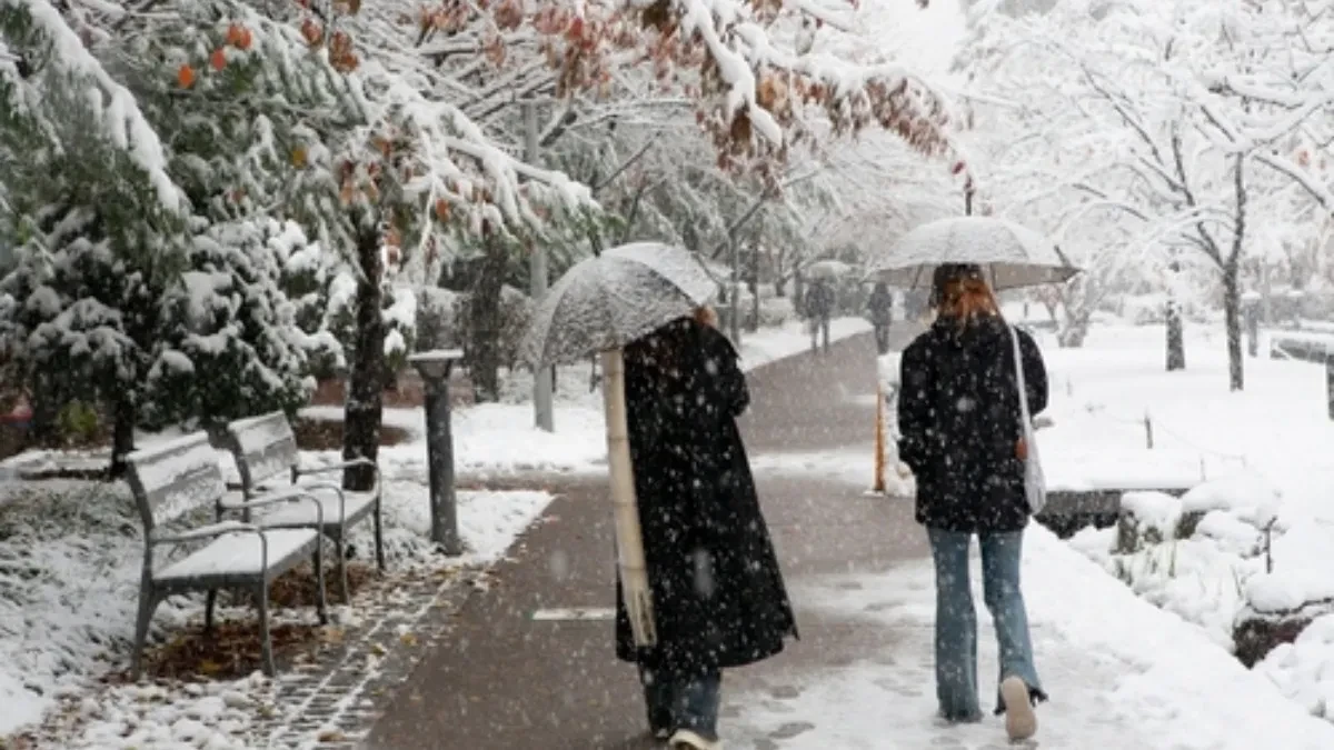 NOVI UDAR NEVREMENA, IZDATA UPOZORENJA ZA UTORAK I SREDU! Na snazi crveni alarm 