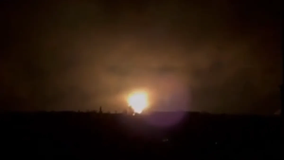 GORI RUSKI INDUSTRIJSKI GIGANT! Odjekuju eksplozije (VIDEO)