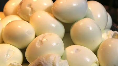 SAVET ZA SVE DOMAĆICE Evo kako da skuvate jaja za Vaskrs, a da ne popucaju 
