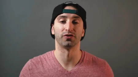 Ostavio milione i postao beskućnik: Hteo da dokaže da svako može uspeti, usledio haos!