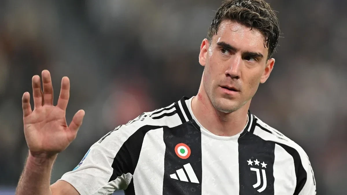 U TORINU TRAŽE "NOVU DEVETKU" Ako Vlahović ne ostane, Juventus već pikirao zamene