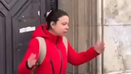 MESECIMA BLOKIRALI, SAD IM SMETA POLICIJA! Haos ispred Rektorata – “panduri” im kvare predavanja!