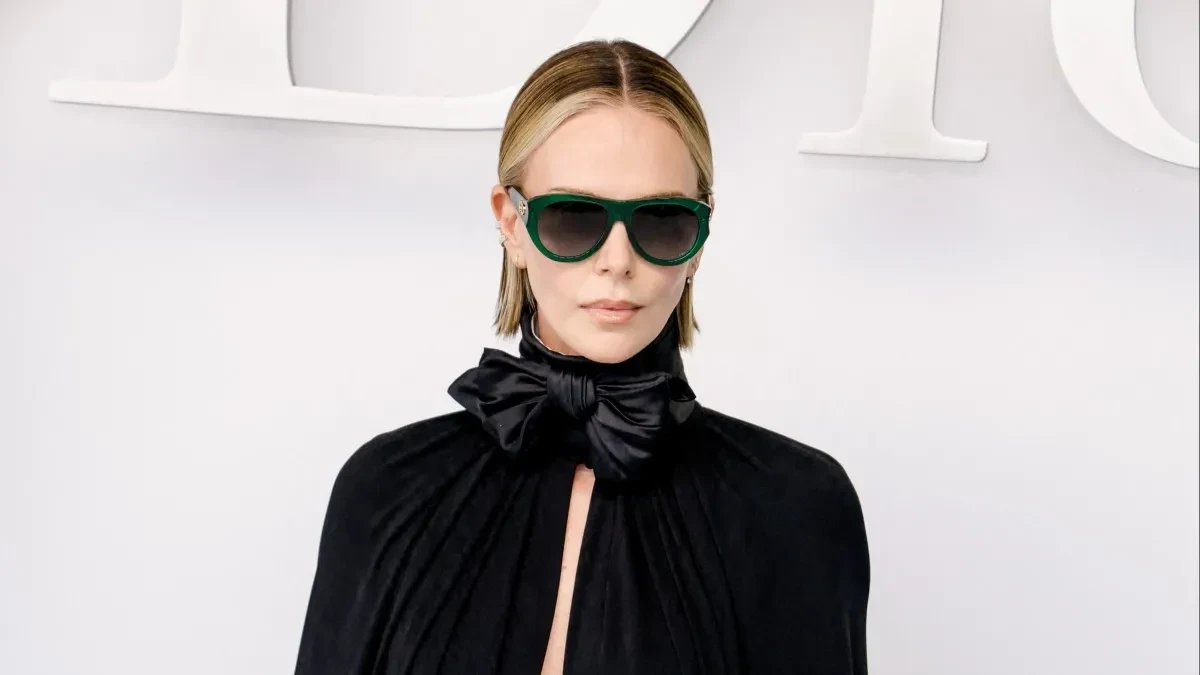 Brutalno! Glumica (50) utegla se u minić i haltere - muškarcima oči ispale!