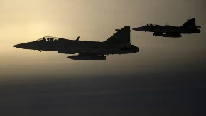 NATO DRŽAVA ZABRANILA AMERIČKIM BOMBARDERIMA DA SLETE U BAZU