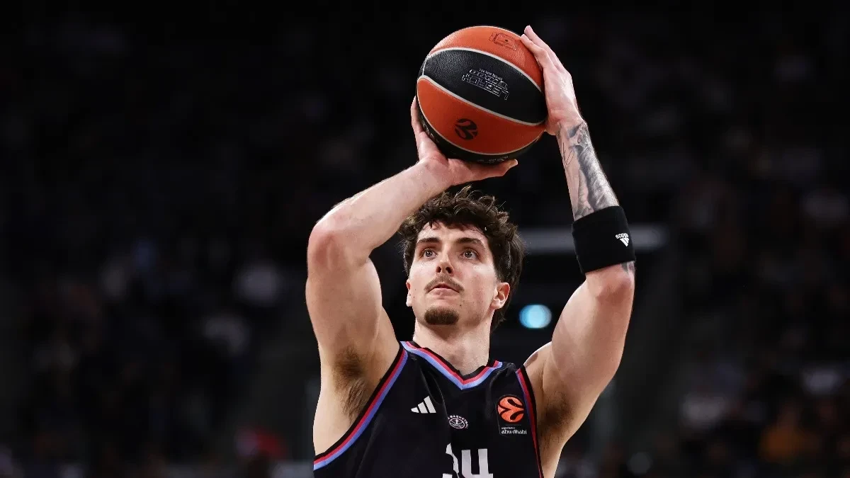 DEBAKL VIRTUSA Pariz silan u Bolonji