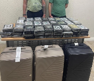 DVOJICA SRBA UHAPŠENA ZBOG DROGE Na aerodromu im našli 75 paketa kokaina (FOTO)