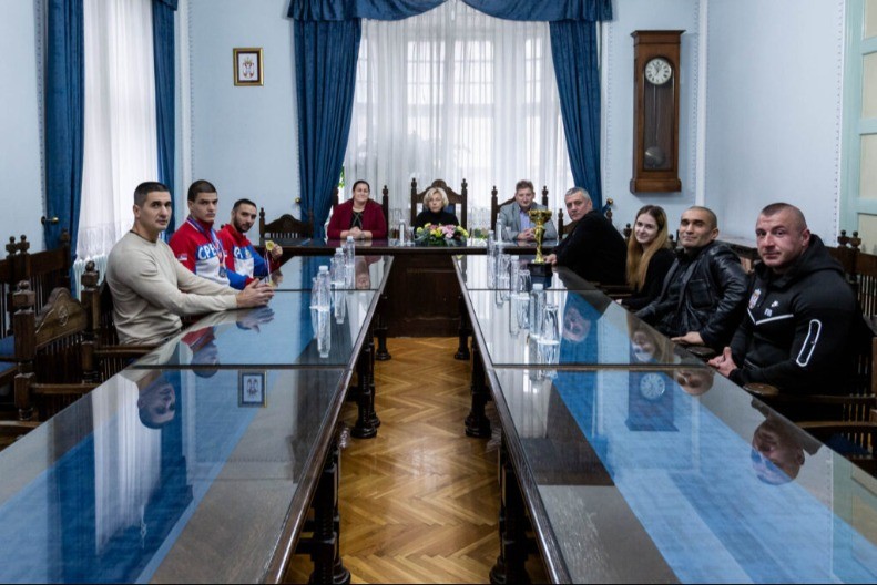 Prijem za prvake Srbije u boksu i svetskog prvaka u bodi-bildingu