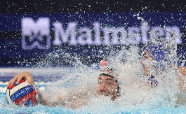 POTPUNI HAOS U KOMŠILUKU Hrvati neće u bazen sa Crnogorcima: Ovo je politička odluka i opasan presedan