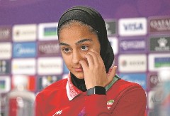 KUP AZIJE Iranke igraju fudbal i tuguju za ubijenim devojčicama