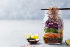 NUDLE IZ TEGLE ZA BRZI RUČAK Čuvaju dobru liniju, a ukusne i drugačije