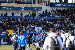 POTPUNI HAOS U NOVOM PAZARU Utakmica sa Zvezdom prekinuta posle 50 sekundi, odmah bila tuča (VIDEO)