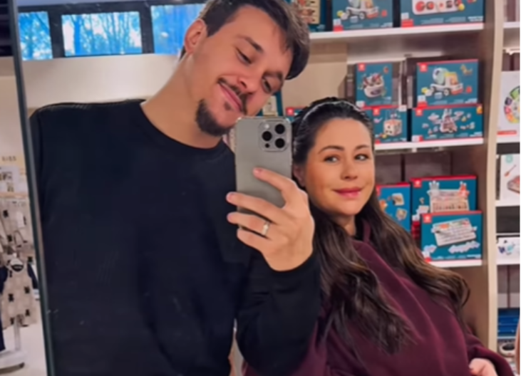 ALEKSANDRA BURSAĆ POKAZALA ĆERKICU Dane provodi sa naslednicom Kasijom! (FOTO)