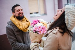 Horoskop za Dan žena: Koji cvet najviše odgovara njenom horoskopskom znaku?