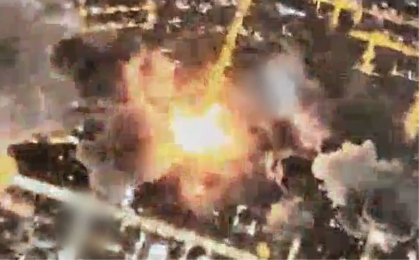 VAŽNA META NA UDARU, KRENULO TOTALNO RAZARANJE! 50 borbenih aviona napada, eksplozije odjekuju (VIDEO)