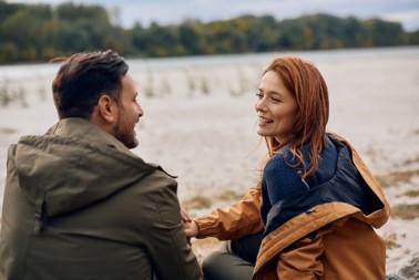 Jedini znak da vas muškarac ne vidi samo kao drugaricu: Ako radi ovo, već je odlepio za vama