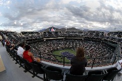 NEVEROVATAN SKANDAL POTRESAO TENISKI SVET Dobilla jezive pretnje pre meča: "Poslali su mi slike članova porodice i pištolja..."