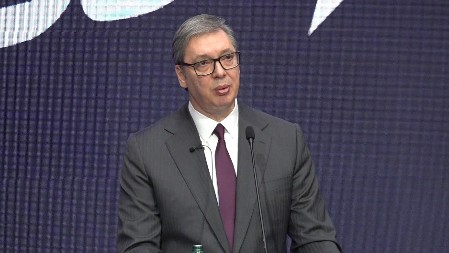 "JASNO PIŠE ŠTA JE KOSOVO I METOHIJA!" Vučić: Država će nastaviti da pomaže manastire i crkve! Idemo u Evropu, ali razmišljamo O SEBI! 
