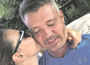 KARLEUŠA NIJE JEDINA Ova pevačica bila je u vezi sa turskim milionerom, a o raskidu pričala je cela Srbija