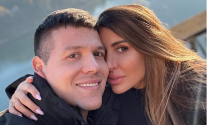 "KOŠTALA JE 8.500 EVRA" Slobu i Jelenu Radanović opelješili za avionske karte!