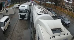 EU PROTIV ZAPADNOG BALKANA Prevoznici u ponedeljak donose odluku od kada će ponovo blokirati prelaze