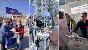 NAJLEPŠI POKLON ZA BEOGRAĐANKE Članovi SNS izašli na ulice da čestitaju Osmi mart, Siniša Mali dame darivao ružama