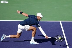 MUČNE SCENE Novak Đoković povraćao na terenu (VIDEO)