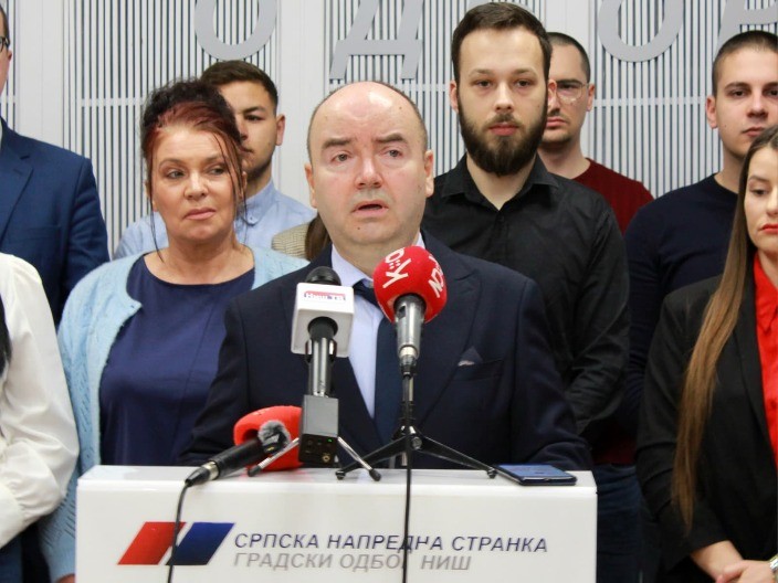 Boris Đinđić: Milić zarad jeftinih političkih poena od profesije lekara pravi rijaliti šou!