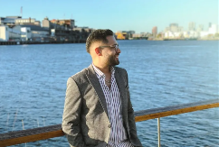 PEVAČ ZVEZDA GRANDA POSTAO OTAC Naslednici dali neobično ime, u Srbiji je veoma retko! 