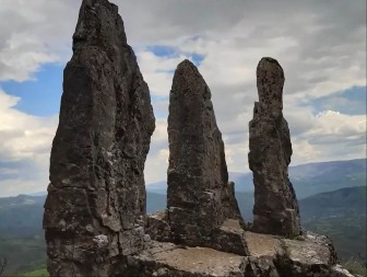 Srpski Stounhendž, najmisterioznije mesto u zemlji: Ove stene zbunjuju i naučnike, a legende koje se vezuju za njih su neverovatne