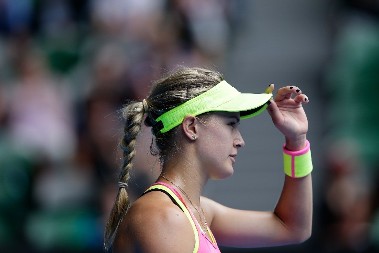 ŠOKIRALA SVE IZGLEDOM Poznata teniserka dovela muški svet "do ludila": "Nisam znala da mi je haljina toliko kratka..."