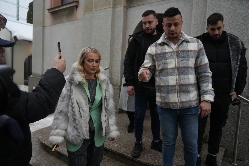 PRIZOR KOJI KIDA DUŠU Evo šta se dešava sa Miličinom i Terzinom ćerkom, on o ovome nema pojma! (FOTO)