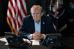 DONALD TRAMP: Rat je gotovo završen!