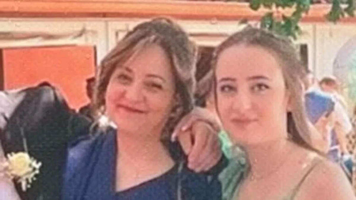 SARA (15) I NJENA MAJKA UMRLE NAKON RUČKA Nađen smrtonosni otrov, pokrenuta istraga o ubistvu! (FOTO/VIDEO)