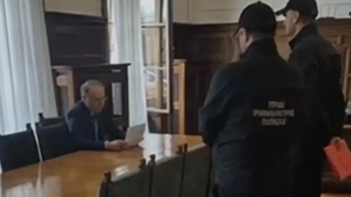 Imaju isti cilj i sredstva: Dok se NATO opozicija se sastaje u Briselu, Đokiću ambasador iz Brisela dolazi "na noge"