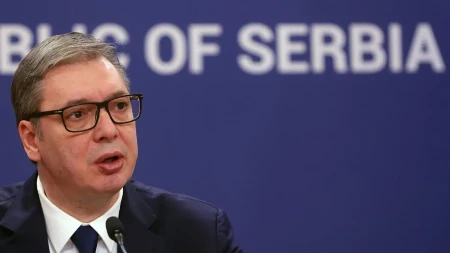 VUČIĆ POKREĆE RAZGOVORE O VANREDNIM PARLAMENTARNIM IZBORIMA Pričaće sa svim strankama, dve teme ključne