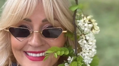 NAJBOLJI I NAJJEFTINIJI TRIK ZA FARBANJE JAJA Slavica Rokvić pokazala komletan postupak, nema šanse da pogrešite