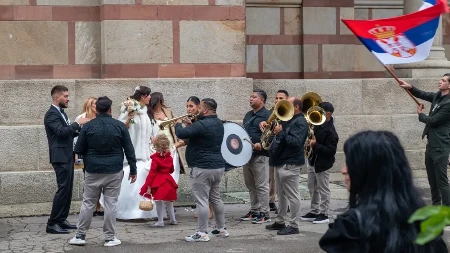 O ovoj svadbi se i danas priča! Zbog poruke koju je svekrva poslala snaji, nastao je skandal koji 20 godina niko ne može obriše iz sećanja!