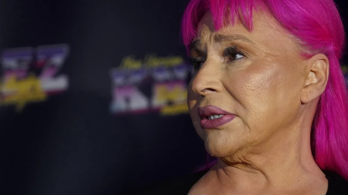 "SAVEST JOJ NIJE ČISTA, NEMA KOME NIJE NAŽAO URADILA" Pevačica izustila šokantne tvrdnje na račun Zorice Brunclik: "Nije smela iz kuće da izađe"