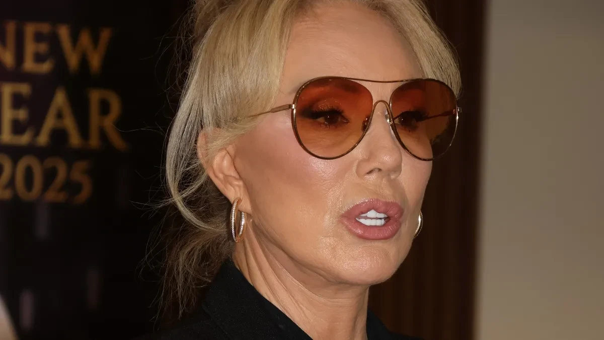 LEPA BRENA SA NJIM TRAŽILA NASAMO RAZGOVOR: "Hoću predsednički apartman!" 