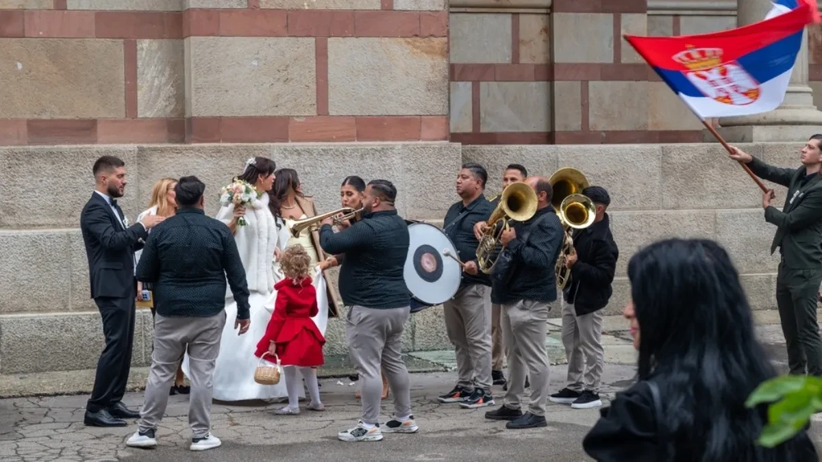 O ovoj svadbi se i danas priča! Zbog poruke koju je svekrva poslala snaji, nastao je skandal koji 20 godina niko ne može da zaboravi!