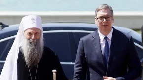 "VASKRS NAS INSPIRIŠE DA OSTANEMO ISTRAJNI" Vučić čestitao praznik patrijarhu