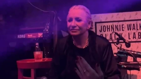 "BRENA PEVA NA STOLICI JOŠ OTKAD!" Vesna Zmijanac odgovorila koleginici koja joj je rekla da je morž! 