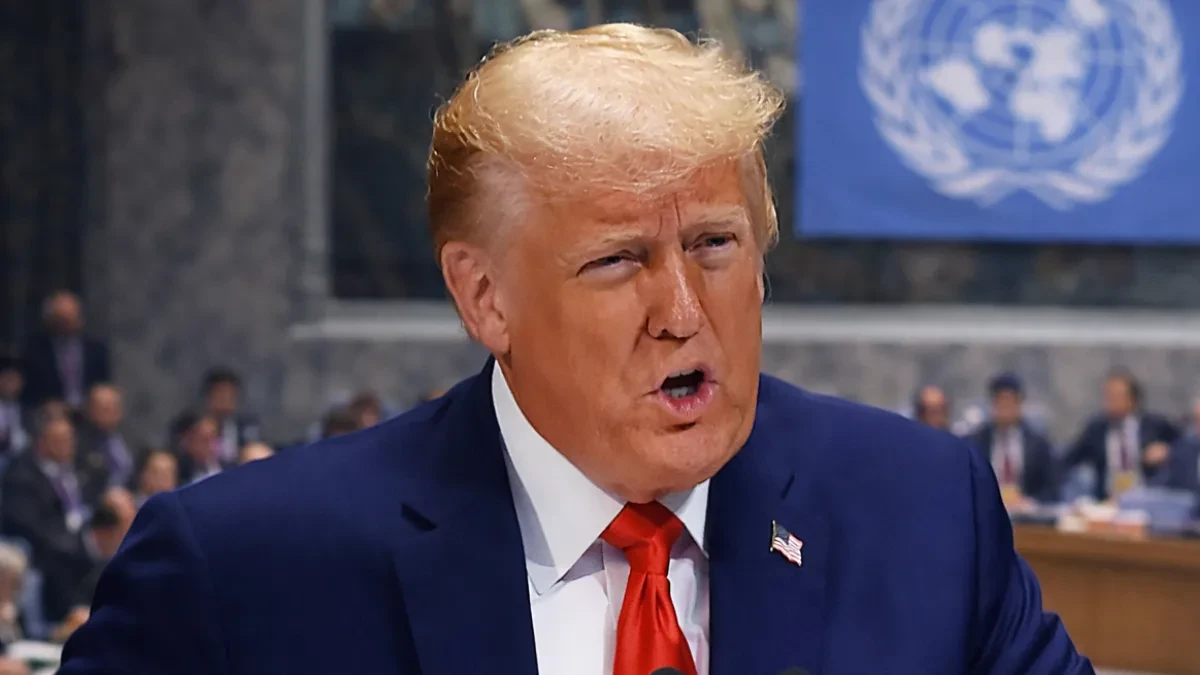 TRAMP BACIO "BOMBU" PRED PREGOVORE SA IRANOM: "Najjači reset sveta"