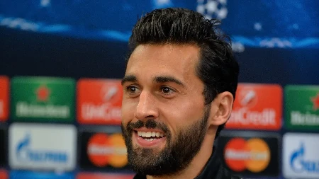 SVETSKI ŠAMPION MENJA ARBELOU Real Madrid dobija novog trenera?