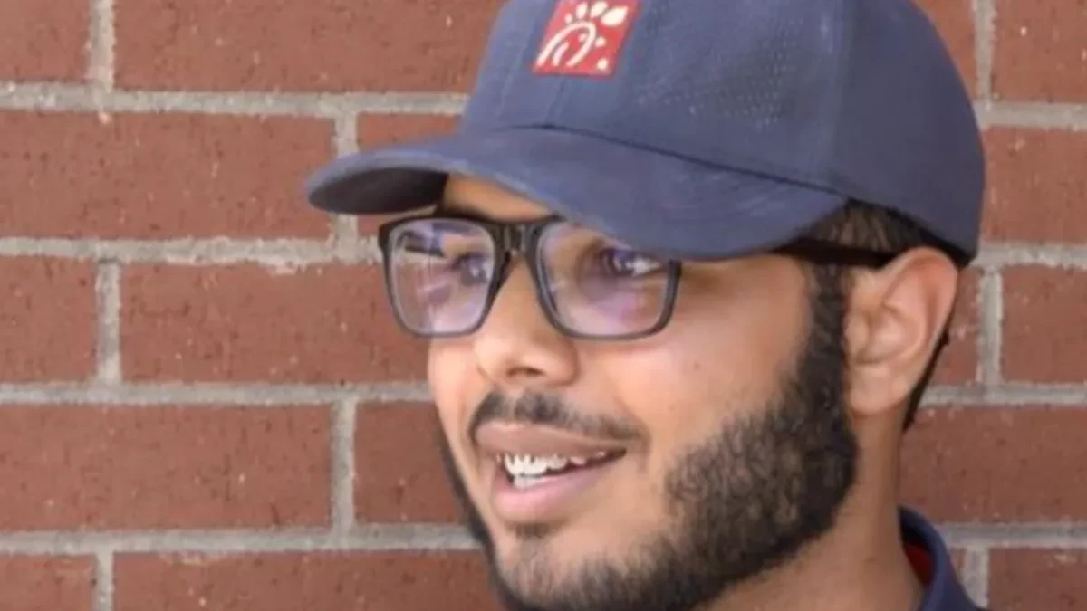 PRONAŠAO 8.000 EVRA U WC-U: Radnik brze hrane šokirao potezom koji je oduševio svet!